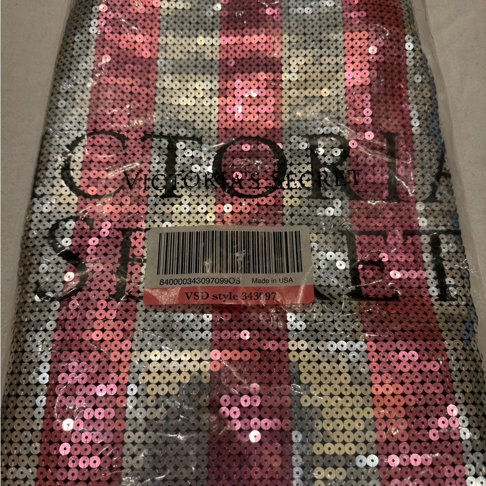 NEW Victoria’s Secret LIMITED ED SEQUIN TOTE. Color:Silver & Pink Sequin Stripe - Picture 1 of 5